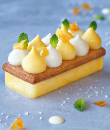 Caramelised-pineapple-and-gingerbread