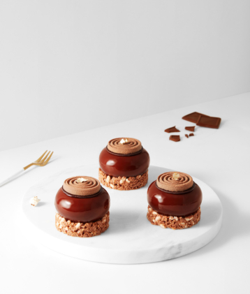 William Pear Black Chocolate- Mousse Cake